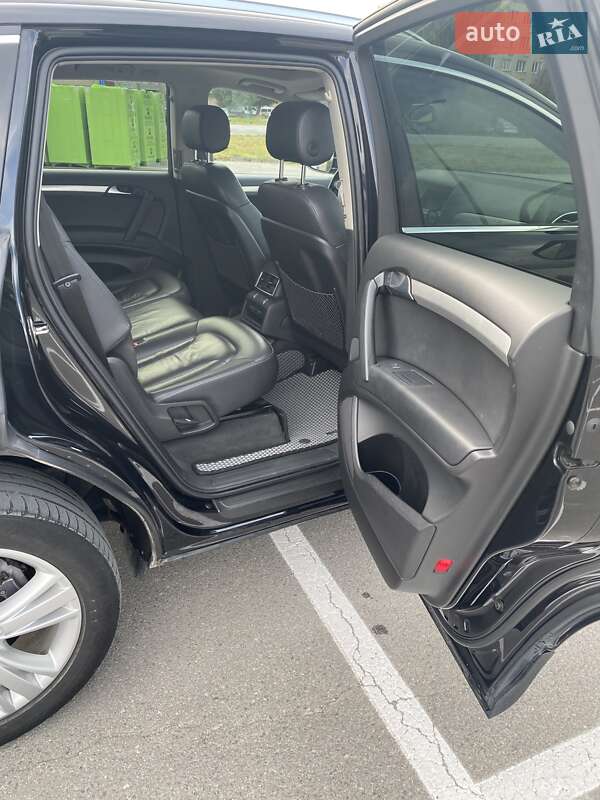 Позашляховик / Кросовер Audi Q7 2013 в Кам'янець-Подільському