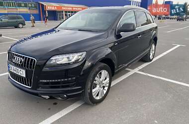Позашляховик / Кросовер Audi Q7 2013 в 