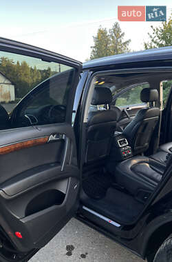 Внедорожник / Кроссовер Audi Q7 2013 в 