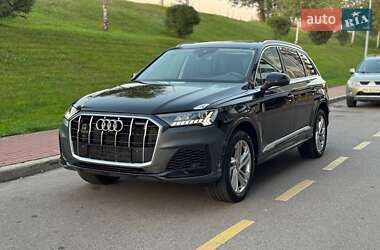 Внедорожник / Кроссовер Audi Q7 2020 в 