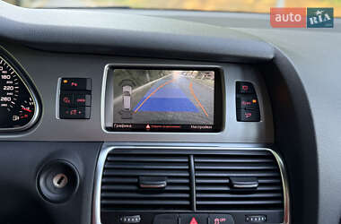 Позашляховик / Кросовер Audi Q7 2012 в 
