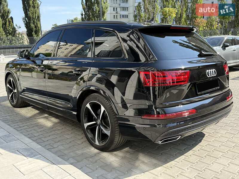 Внедорожник / Кроссовер Audi Q7 2017 в Киеве фото 6 Внедорожник / Кроссовер Audi Q7 2017 в Киеве