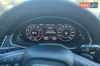 Внедорожник / Кроссовер Audi Q7 2016 в 