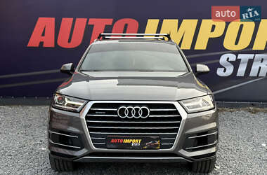 Позашляховик / Кросовер Audi Q7 2017 в 