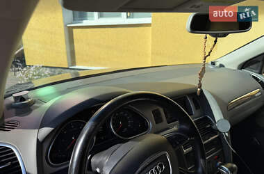 Внедорожник / Кроссовер Audi Q7 2012 в 