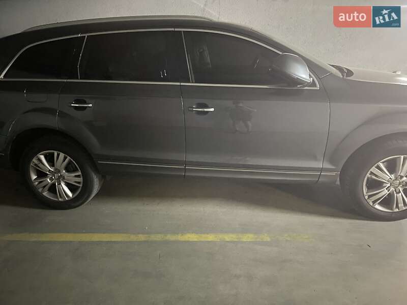 Внедорожник / Кроссовер Audi Q7 2010 в Львове