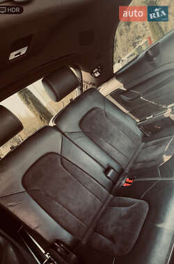 Внедорожник / Кроссовер Audi Q7 2010 в 