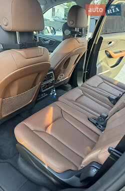 Внедорожник / Кроссовер Audi Q7 2023 в 