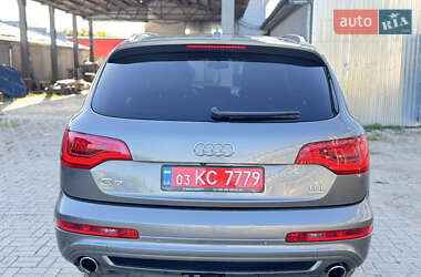 Позашляховик / Кросовер Audi Q7 2012 в 