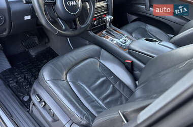 Позашляховик / Кросовер Audi Q7 2012 в 