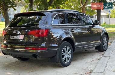 Внедорожник / Кроссовер Audi Q7 2010 в 