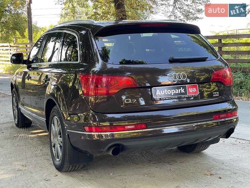 Позашляховик / Кросовер Audi Q7 2010 в Києві фото 12 Позашляховик / Кросовер Audi Q7 2010 в Києві