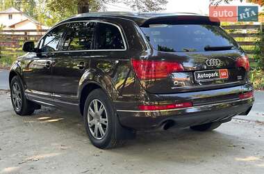 Внедорожник / Кроссовер Audi Q7 2010 в 