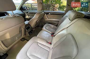 Внедорожник / Кроссовер Audi Q7 2010 в 