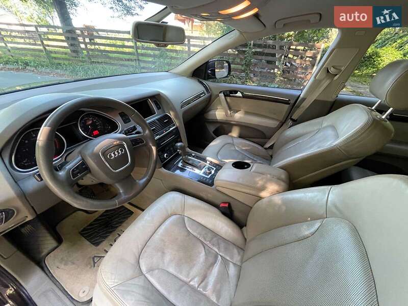 Позашляховик / Кросовер Audi Q7 2010 в Києві фото 26 Позашляховик / Кросовер Audi Q7 2010 в Києві