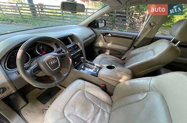 Внедорожник / Кроссовер Audi Q7 2010 в 