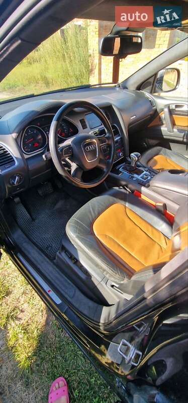 Позашляховик / Кросовер Audi Q7 2009 в Києві