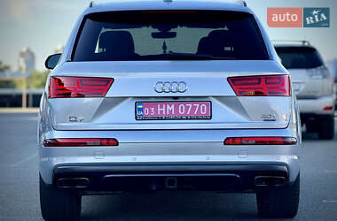 Внедорожник / Кроссовер Audi Q7 2017 в 