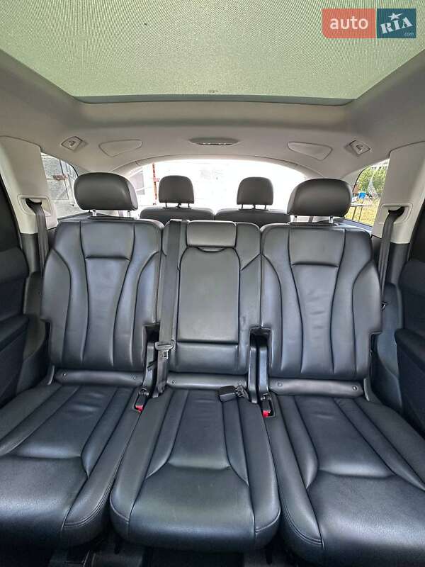 Позашляховик / Кросовер Audi Q7 2018 в Зміїві