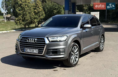 Позашляховик / Кросовер Audi Q7 2017 в Львові