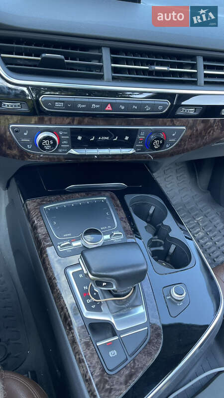 Позашляховик / Кросовер Audi Q7 2019 в Тернополі