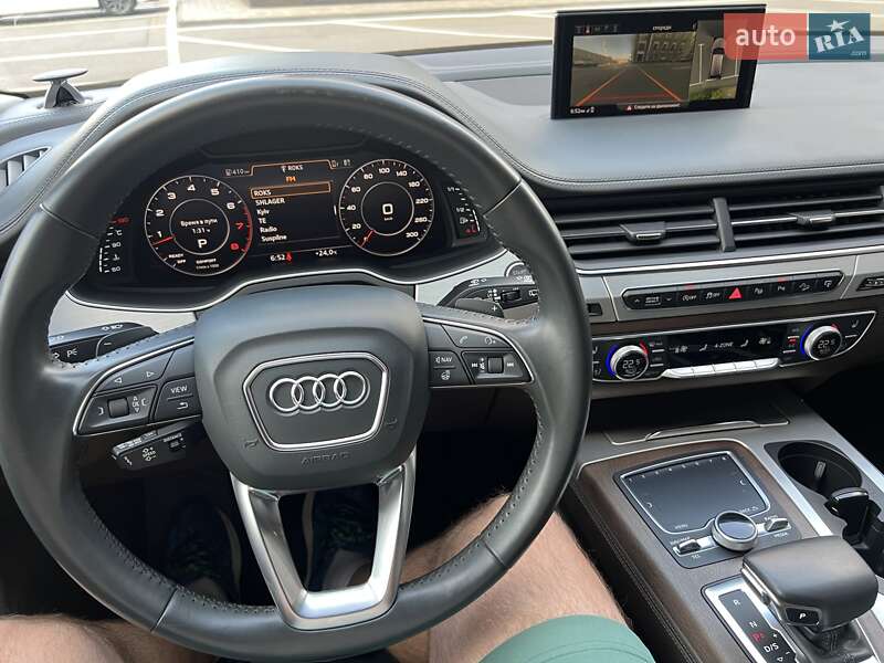 Внедорожник / Кроссовер Audi Q7 2016 в Киеве