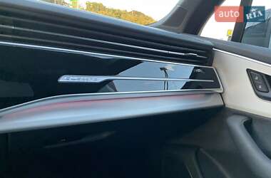 Внедорожник / Кроссовер Audi Q7 2023 в 