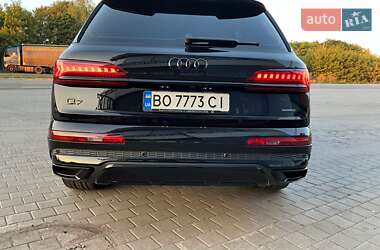 Внедорожник / Кроссовер Audi Q7 2023 в 