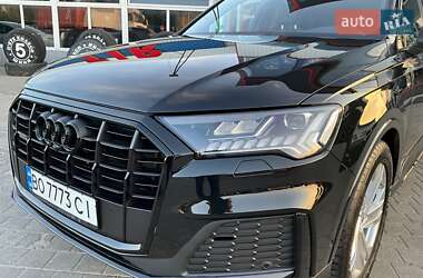 Внедорожник / Кроссовер Audi Q7 2023 в 