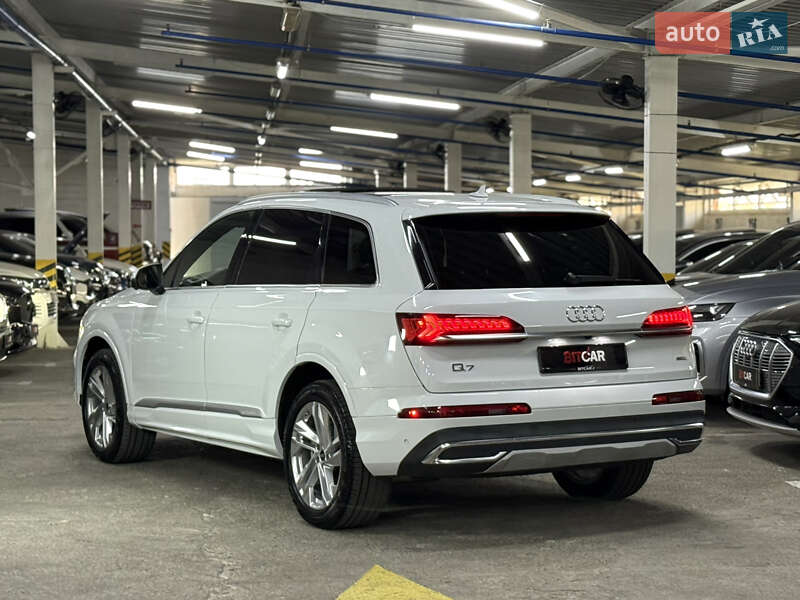 Позашляховик / Кросовер Audi Q7 2021 в Одесі фото 13 Позашляховик / Кросовер Audi Q7 2021 в Одесі
