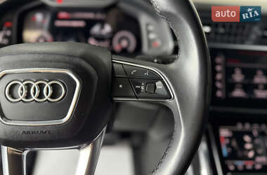 Позашляховик / Кросовер Audi Q7 2021 в 