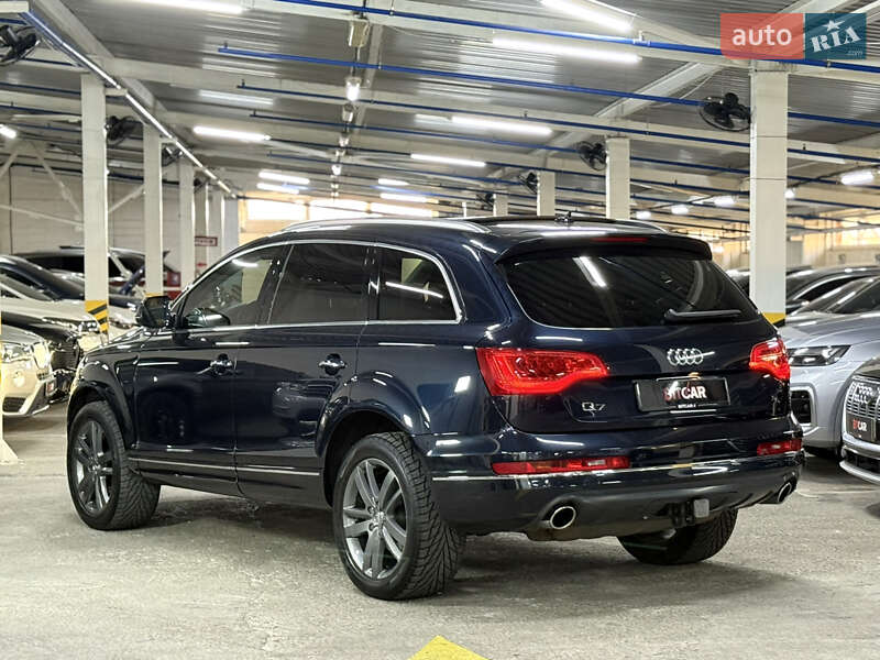Позашляховик / Кросовер Audi Q7 2012 в Одесі