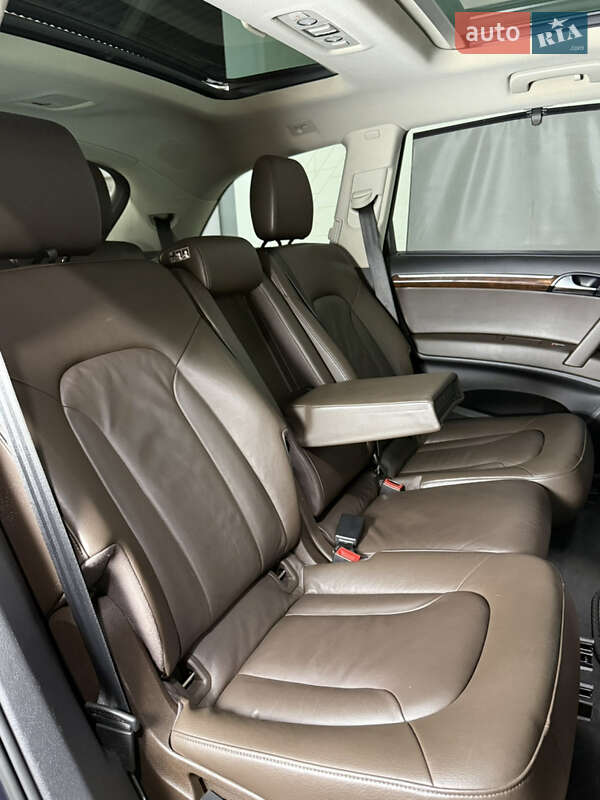 Позашляховик / Кросовер Audi Q7 2012 в Одесі