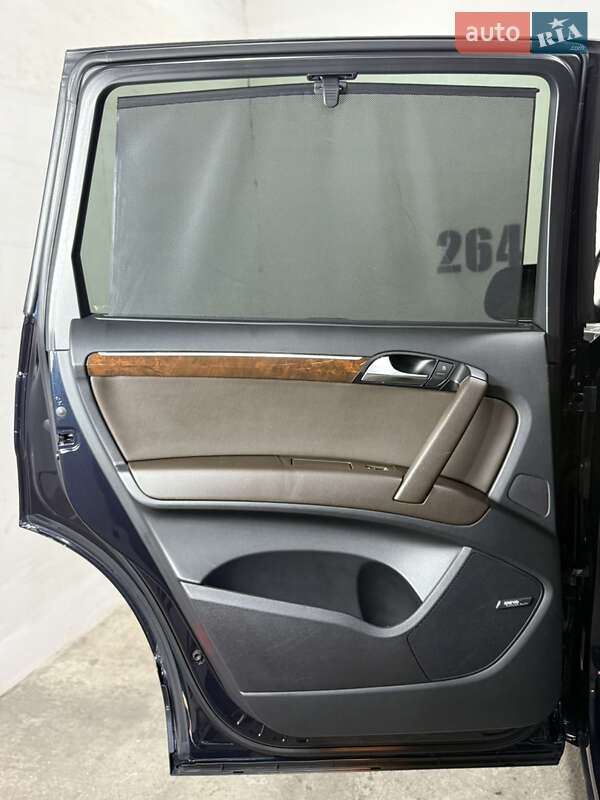Позашляховик / Кросовер Audi Q7 2012 в Одесі