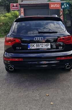 Позашляховик / Кросовер Audi Q7 2014 в 