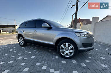 Позашляховик / Кросовер Audi Q7 2007 в 