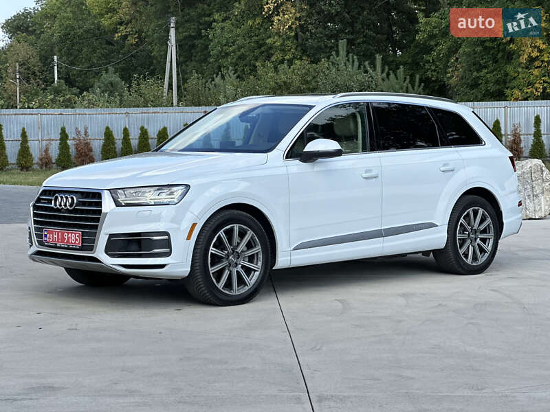 Внедорожник / Кроссовер Audi Q7 2016 в Луцке