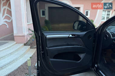 Внедорожник / Кроссовер Audi Q7 2007 в 