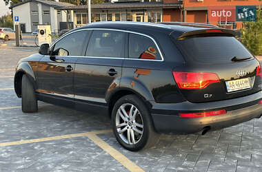 Внедорожник / Кроссовер Audi Q7 2008 в 
