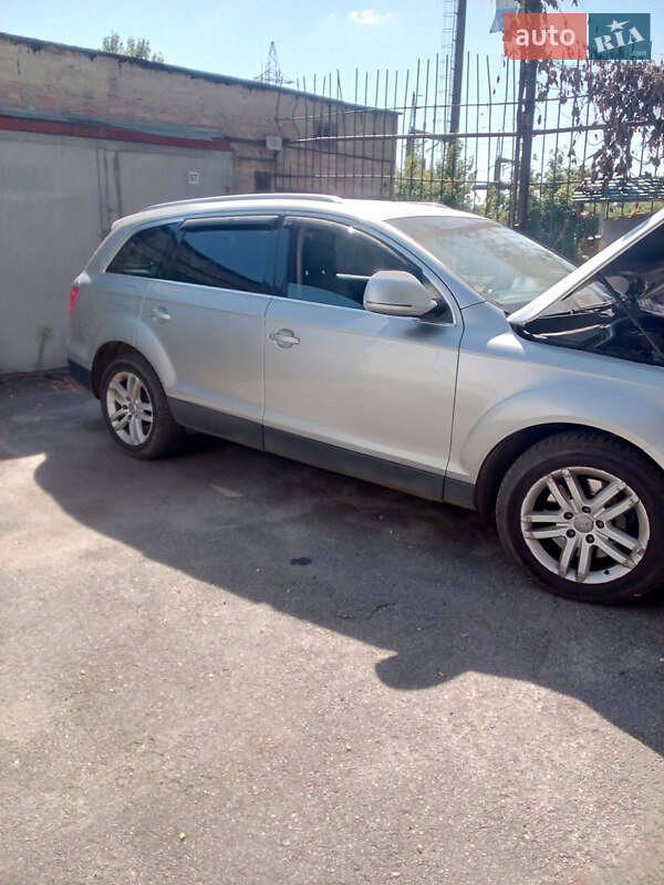 Позашляховик / Кросовер Audi Q7 2006 в Полтаві фото 9 Позашляховик / Кросовер Audi Q7 2006 в Полтаві
