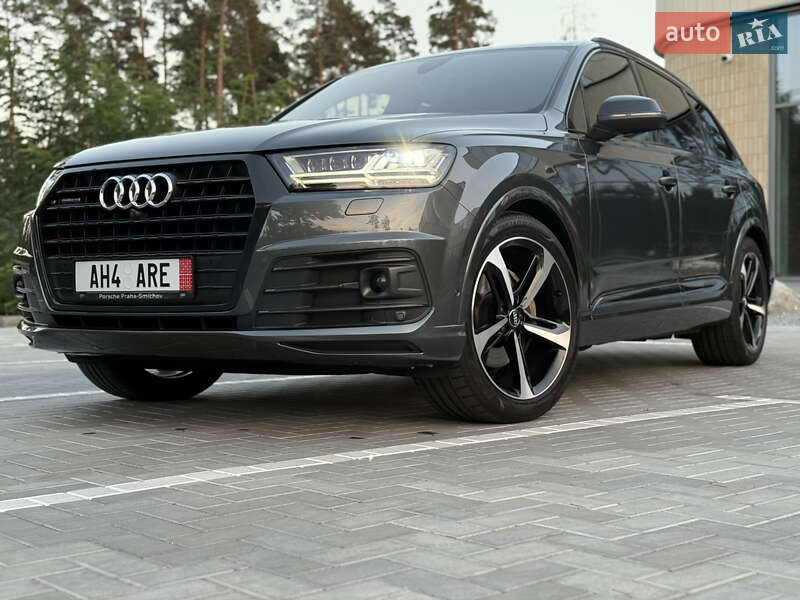 Позашляховик / Кросовер Audi Q7 2018 в Києві