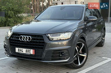 Внедорожник / Кроссовер Audi Q7 2018 в Киеве