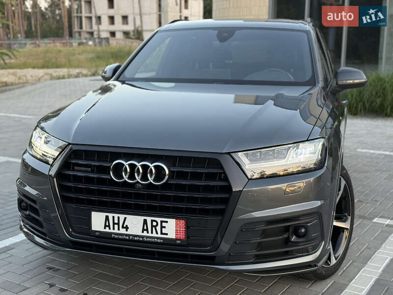Позашляховик / Кросовер Audi Q7 2018 в Києві