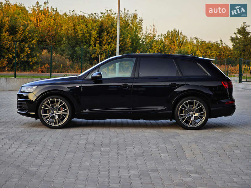 Позашляховик / Кросовер Audi Q7 2018 в Дубні фото 9 Позашляховик / Кросовер Audi Q7 2018 в Дубні