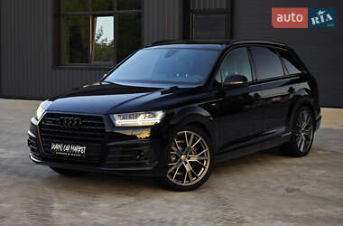 Позашляховик / Кросовер Audi Q7 2018 в Дубні