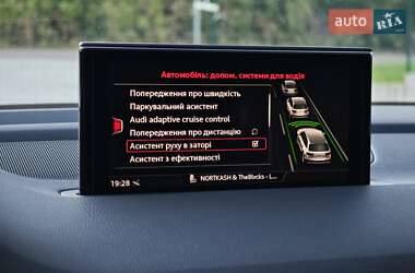 Позашляховик / Кросовер Audi Q7 2018 в 