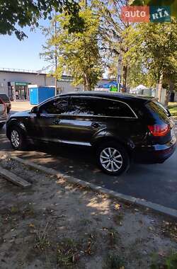 Позашляховик / Кросовер Audi Q7 2006 в 