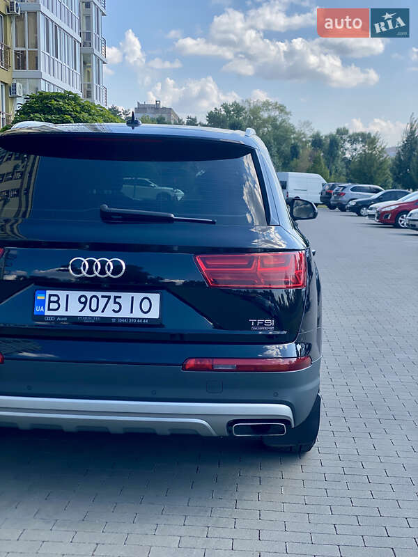 Позашляховик / Кросовер Audi Q7 2018 в Кременчуці