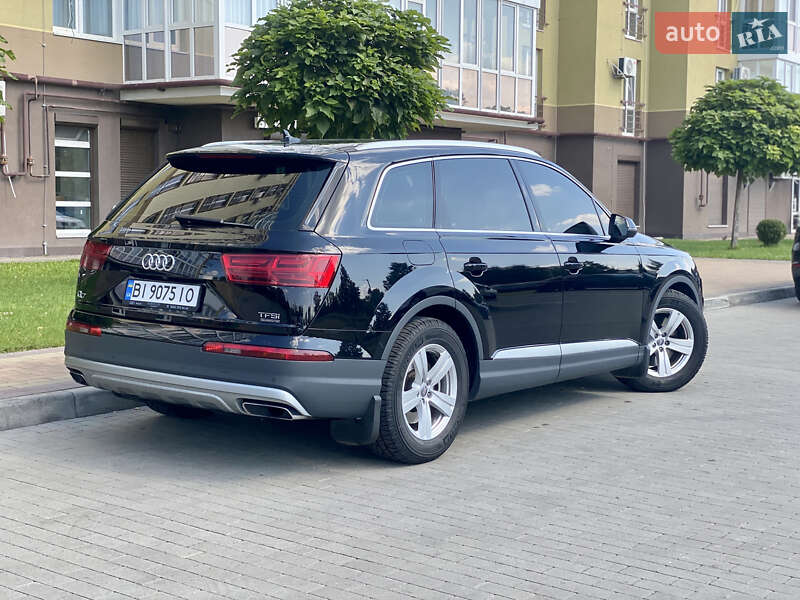 Позашляховик / Кросовер Audi Q7 2018 в Кременчуці