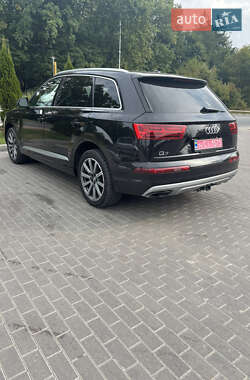 Внедорожник / Кроссовер Audi Q7 2019 в 